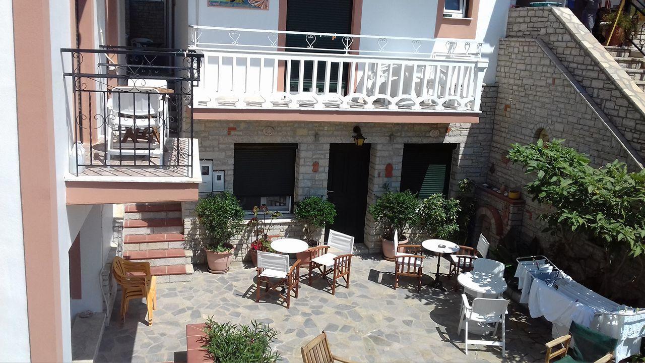 Green Hill Studios & Apartments 코카리 외부 사진